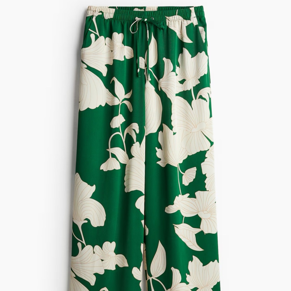 NWT Green and Cream Floral Wide-Leg Pants